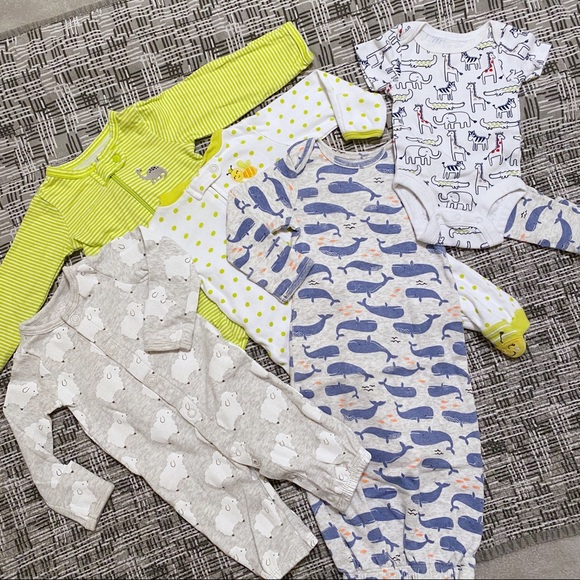 Carter's Other - Carter’s Lot of Newborn Footed Pajamas/Sleep Gowns